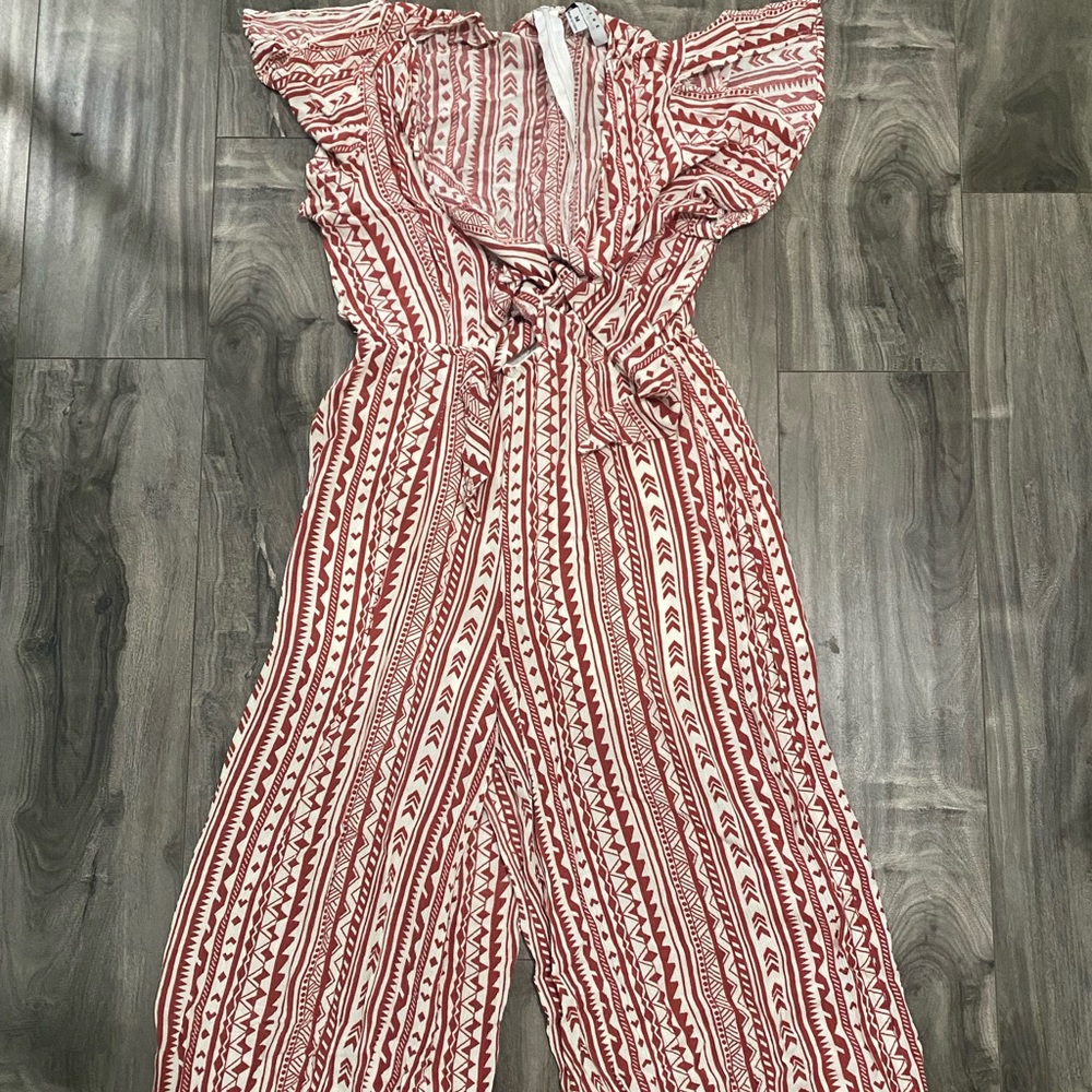 CUTE JUMPSUIT